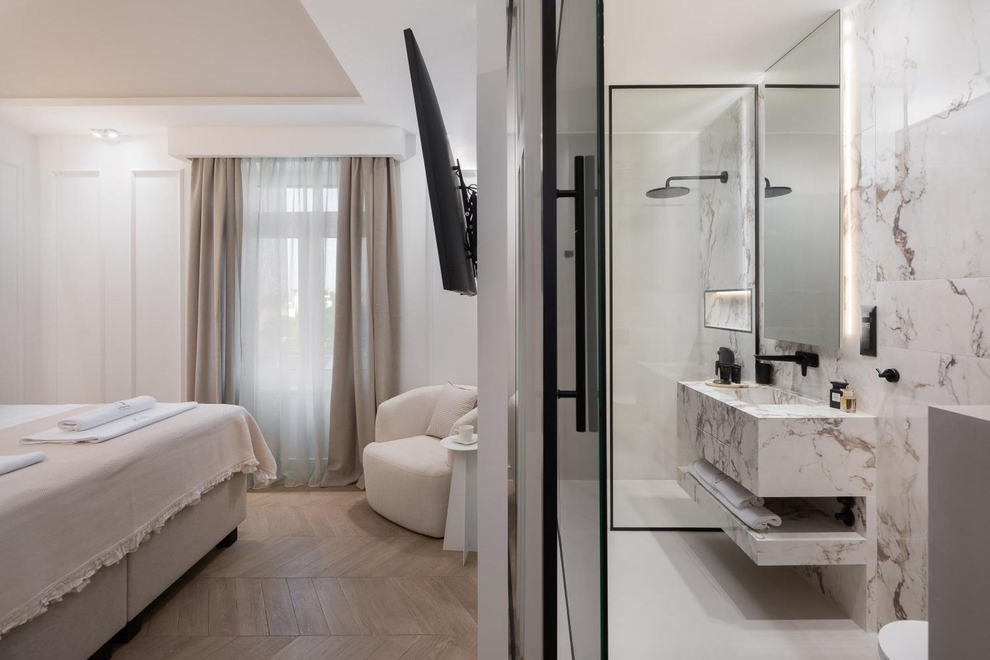 Pensión Luxury Le Prestige Few Minutes From Split's Iconic Waterfront