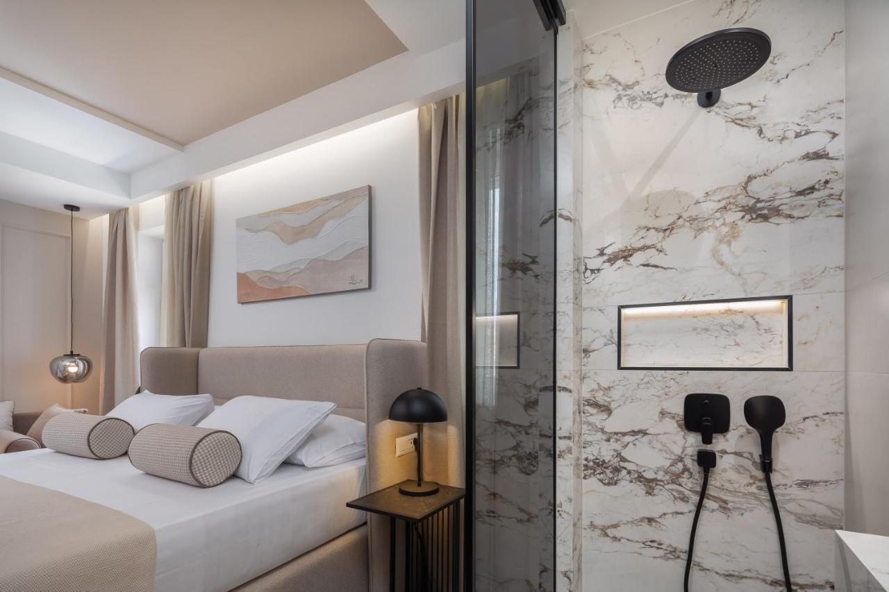 Pensiune Luxury Le Prestige Few Minutes From Split's Iconic Waterfront